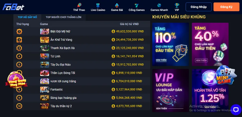 Bàn Poker với các quân bài và chip cược